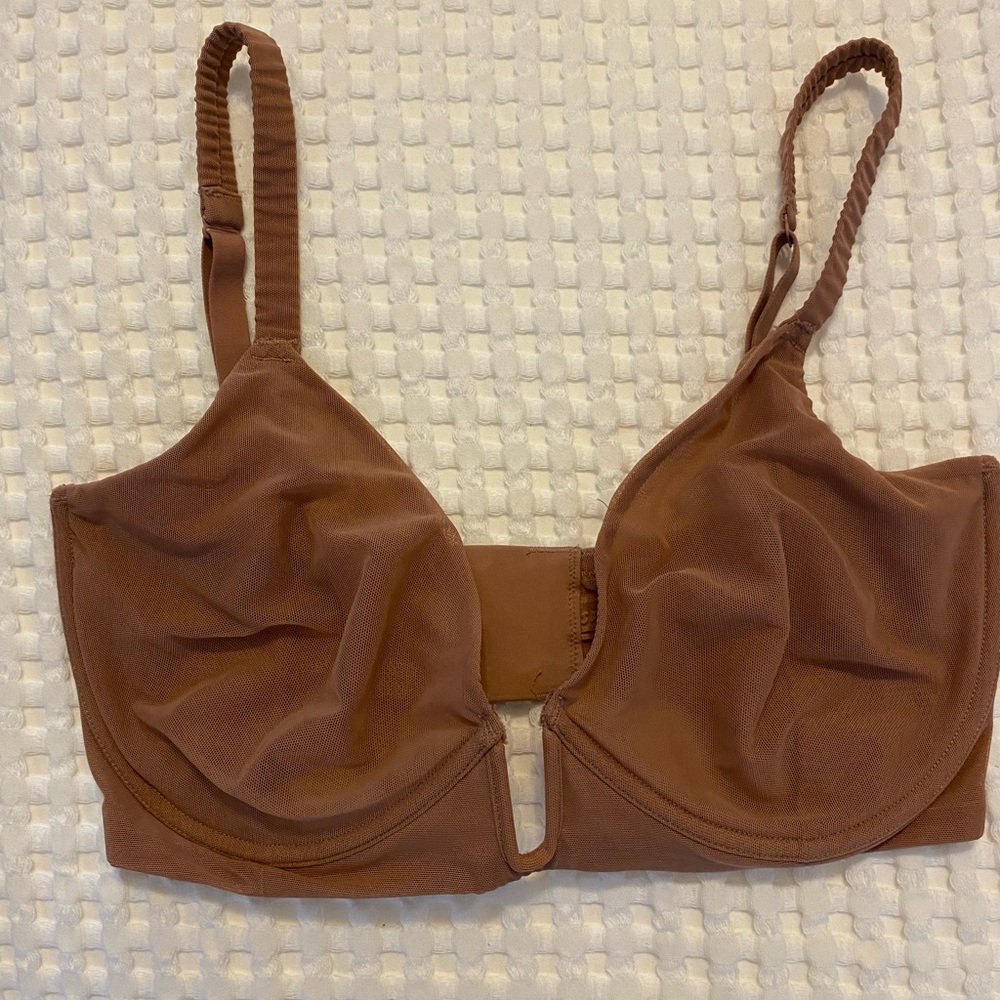 SKIMS Brown Underwire Bra — Smooth Support